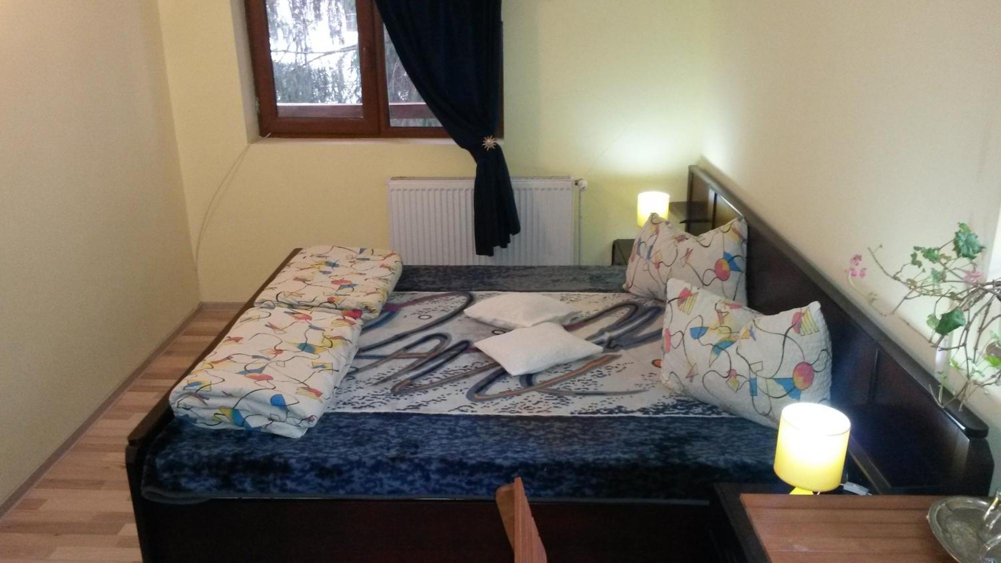 La Buni Buşteni 部屋 写真